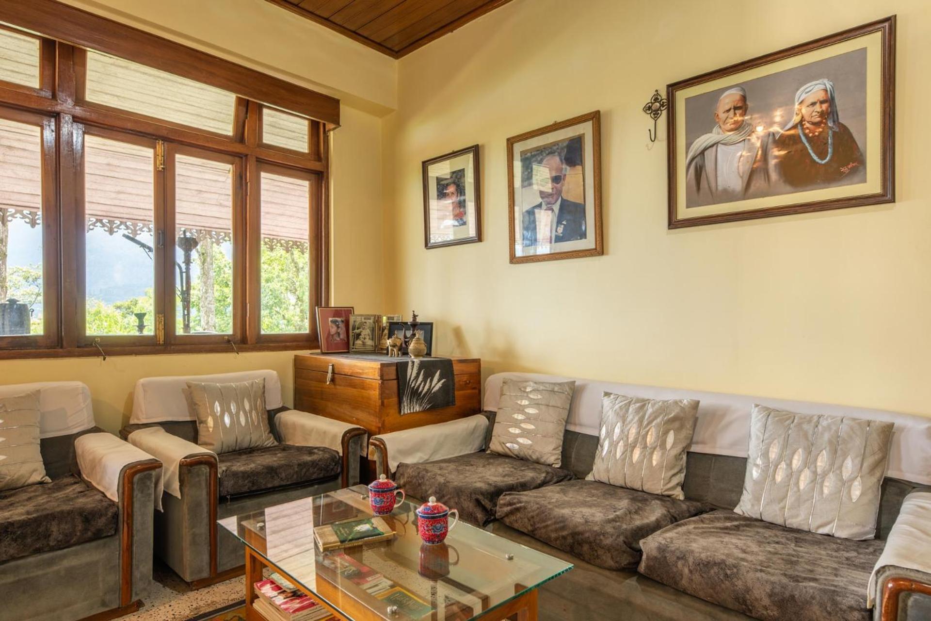 La Ipsing Farm By Stayvista - 3 Bhk Villa With Balcony, Mountain View, Indoor Games, And Pet Friendly Samdong Εξωτερικό φωτογραφία