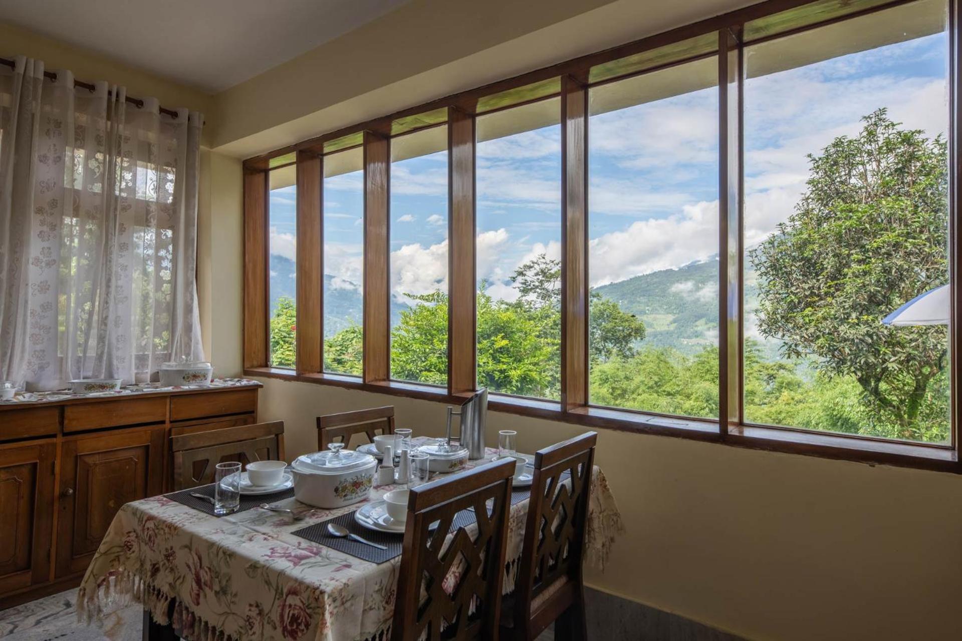 La Ipsing Farm By Stayvista - 3 Bhk Villa With Balcony, Mountain View, Indoor Games, And Pet Friendly Samdong Εξωτερικό φωτογραφία