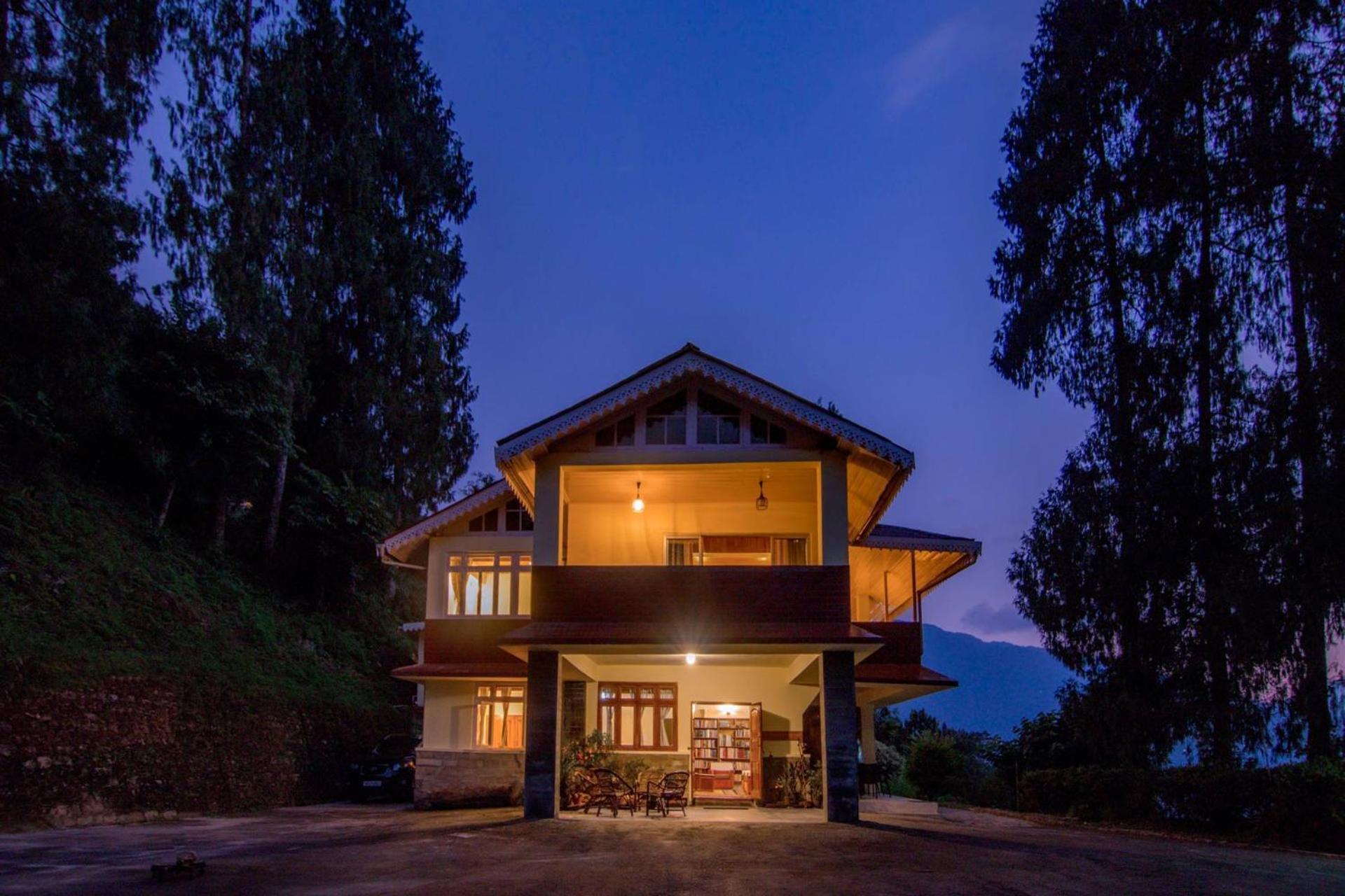 La Ipsing Farm By Stayvista - 3 Bhk Villa With Balcony, Mountain View, Indoor Games, And Pet Friendly Samdong Εξωτερικό φωτογραφία